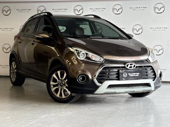 HYUNDAI HB20X 1.6 16V PREMIUM FLEX 4P AUTOMÁTICO